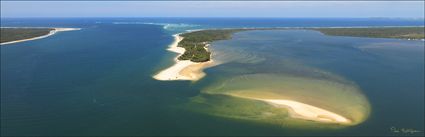 Inskip Point - Rainbow Beach 2015 - QLD (PBH4 00 19133)